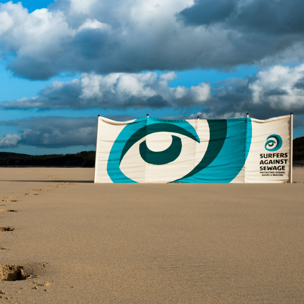 SAS Bespoke striking bespoke Windbreak